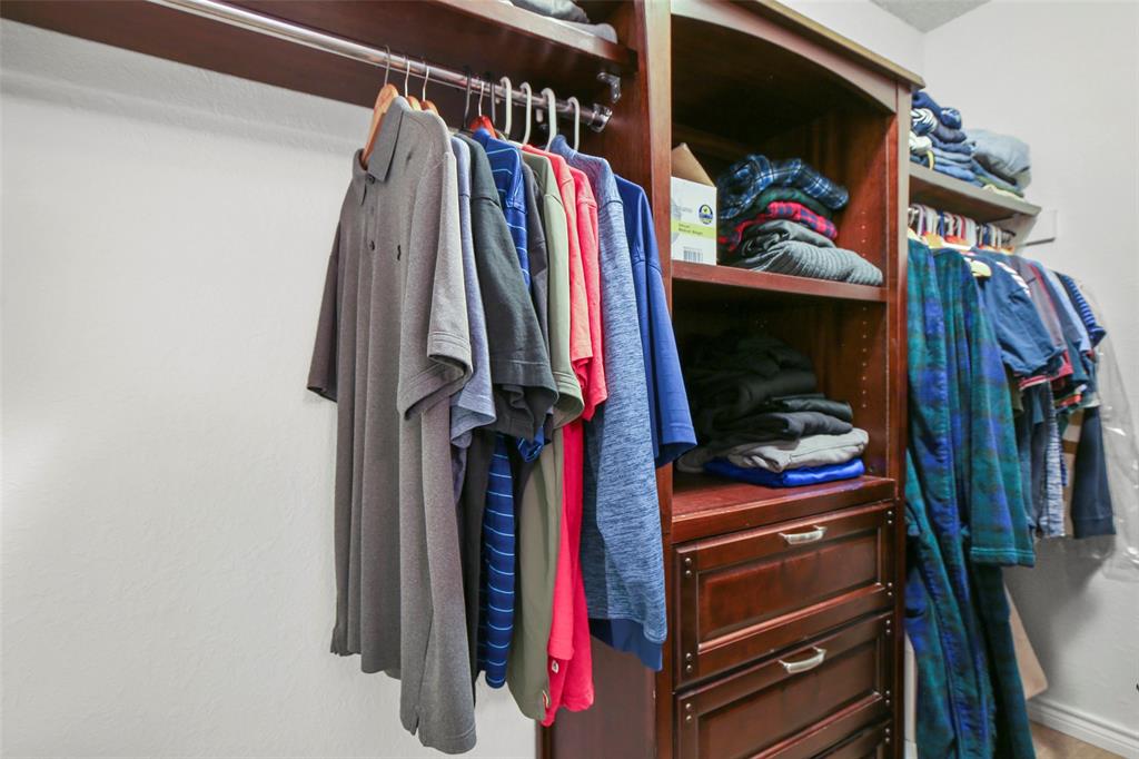 8511 Brittania Way Dallas Tx 75243 Har Com