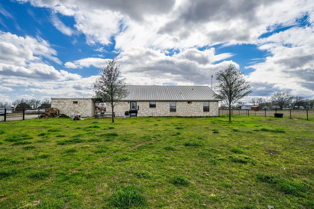 12194 Gholson Rd, Gholson, TX 76705