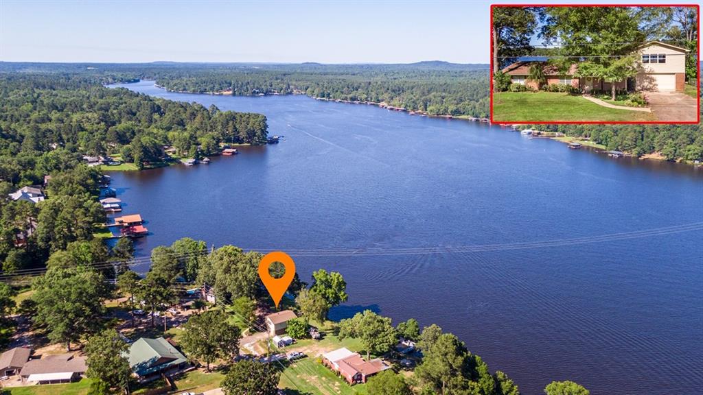 1622 W Lake Dr, Gladewater, TX 75647