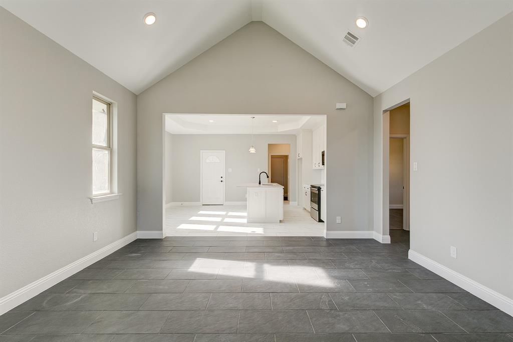 2560 Thannisch Ave Fort Worth Tx 76105 Har Com