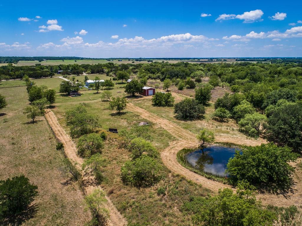 447 Hcr 1221, Blum TX 76627
