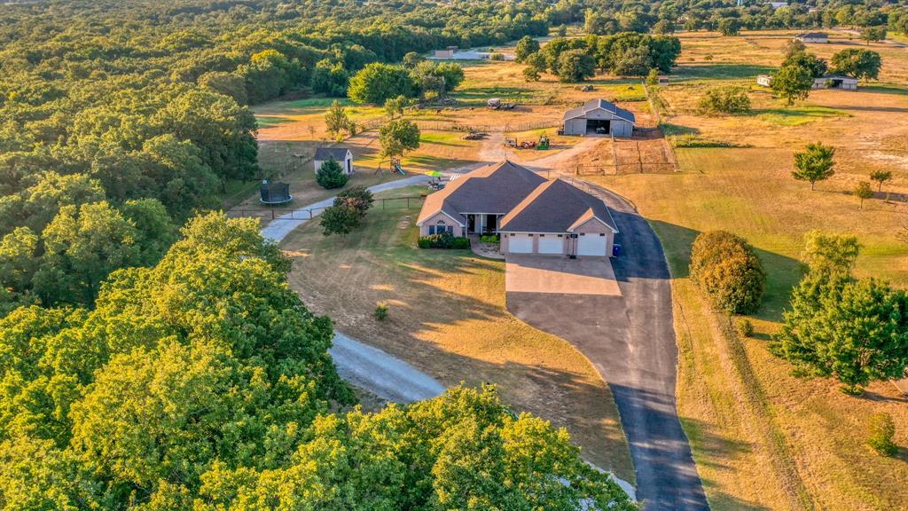 162 Saddle Club Rd, Weatherford, TX 76088