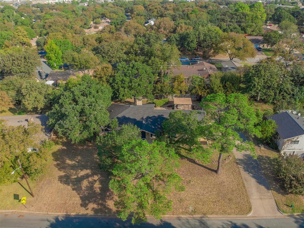 1806 Sagebrush Trl, Euless, TX 76040