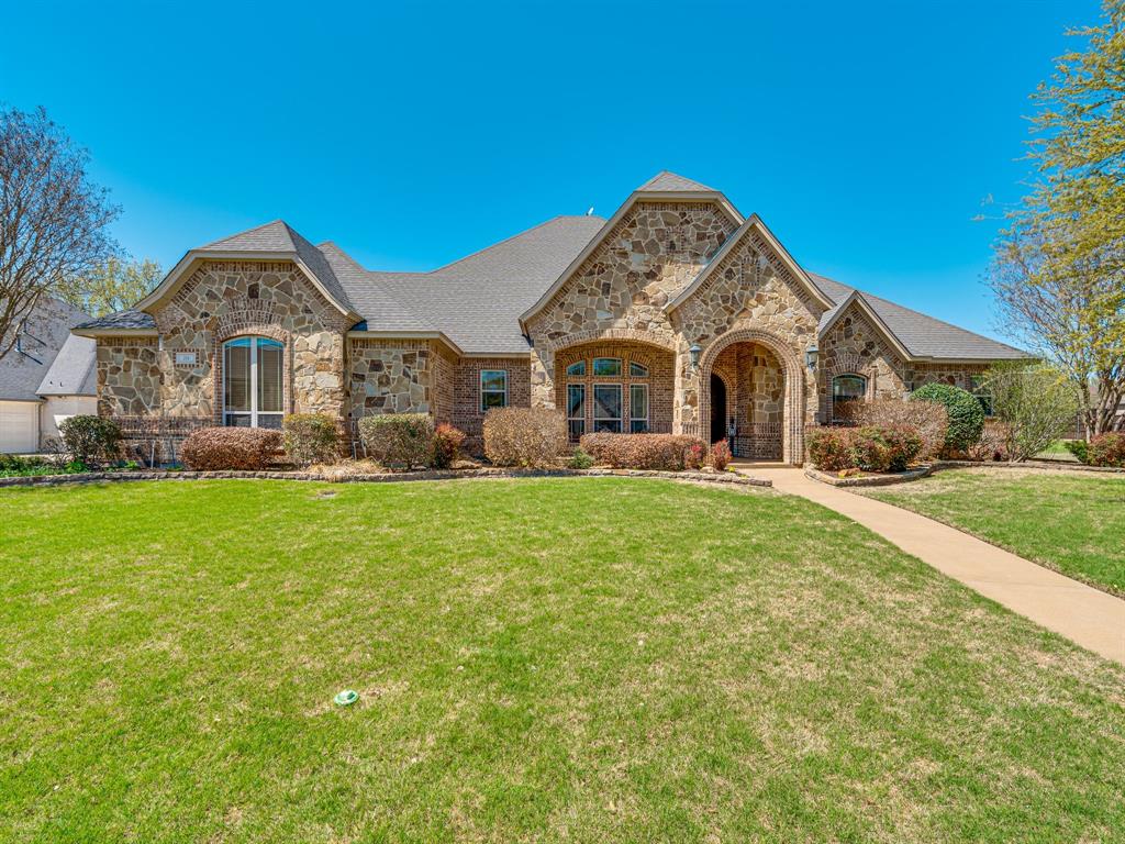 211 Katy Lake Dr, Waxahachie, TX 75165
