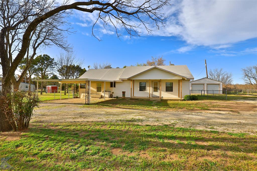 1024 S 4th St, Clyde, TX 79510