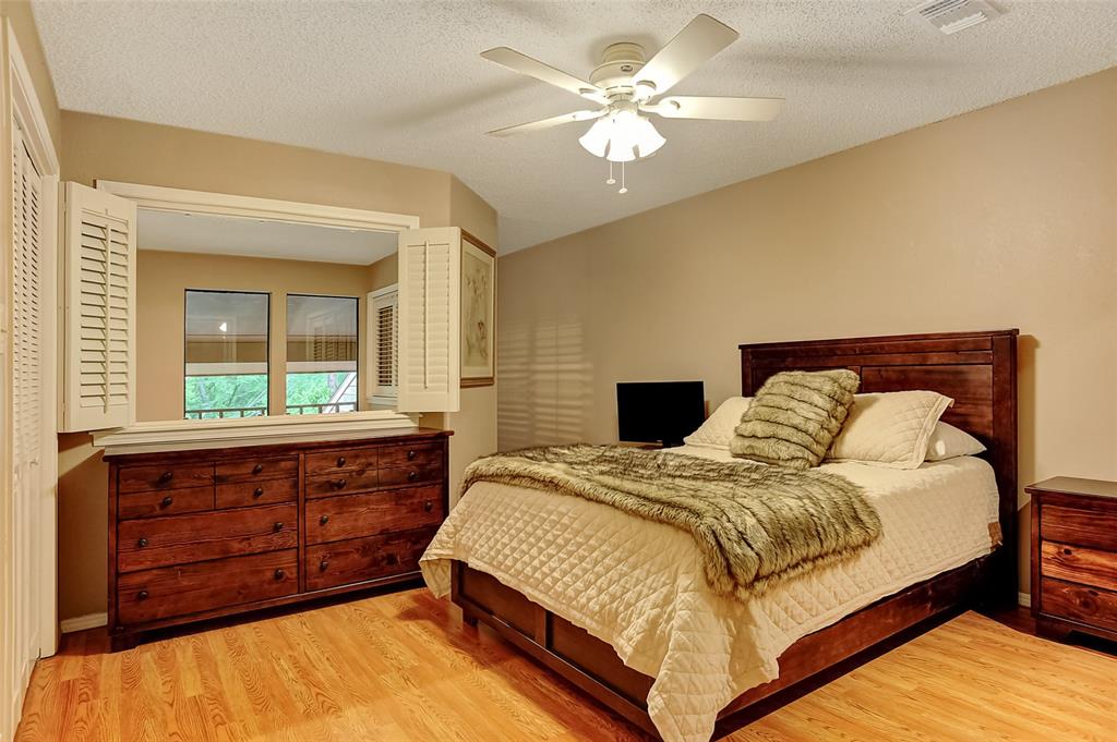 23 Village Green Ct, Denison, TX 75020