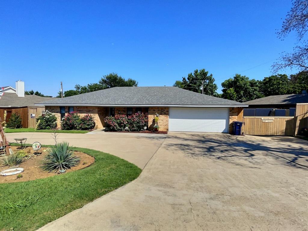 910 Highland Village Rd, Highland Village, TX 75077