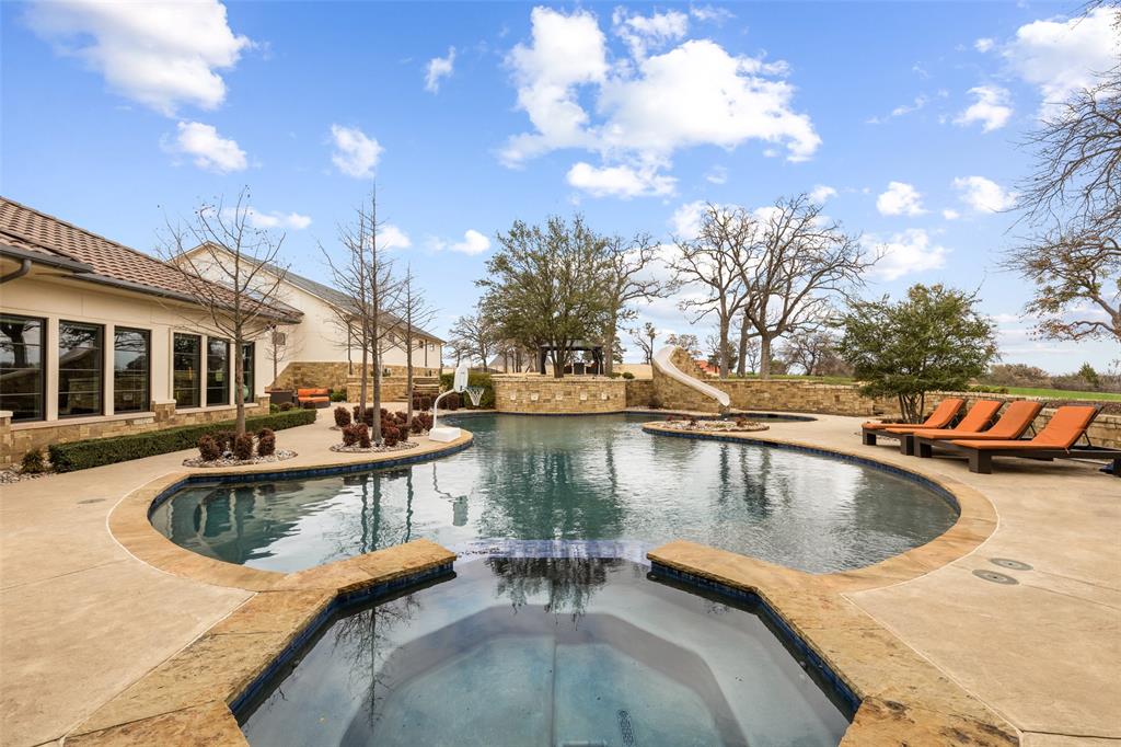 940 W Dove Rd, Southlake, TX 76092