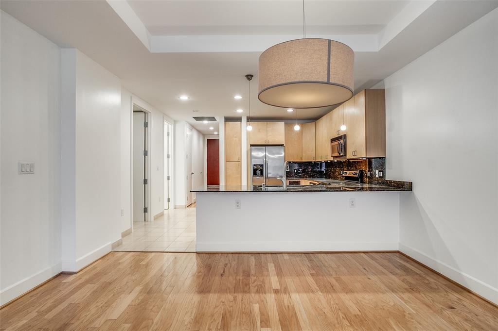 1505 Elm St Unit 202