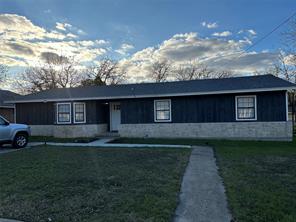 400 Meadow Park, White Settlement, TX, 76108