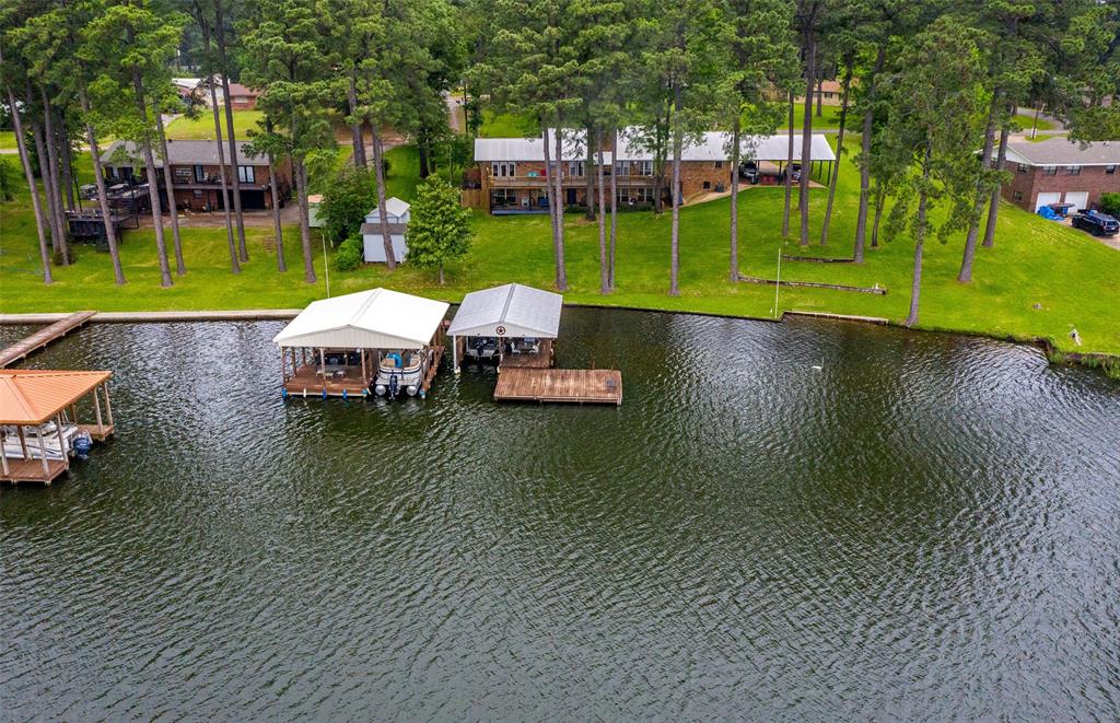 4131 Lakeshore Dr