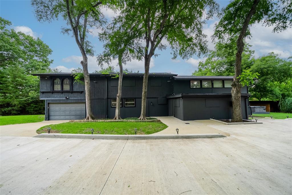 2500 E Parker Rd  