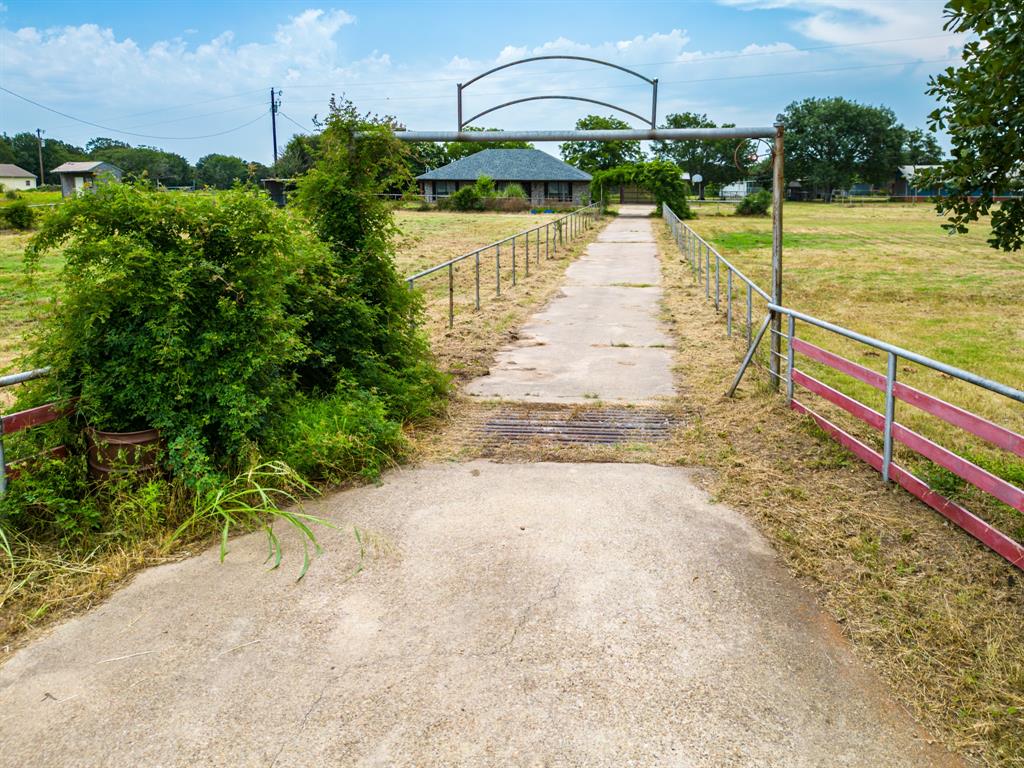 17537 County Rd 4065  