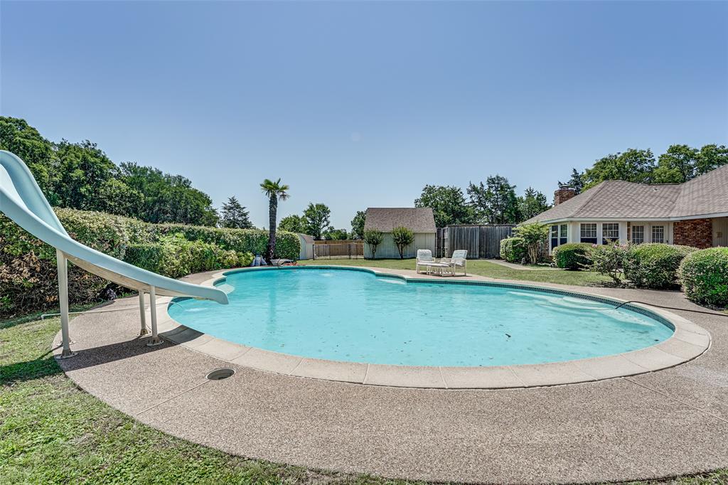 917 Red Oak Crk Dr