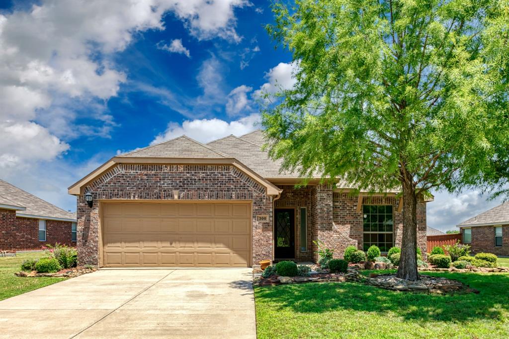 300 GLENVIEW DR