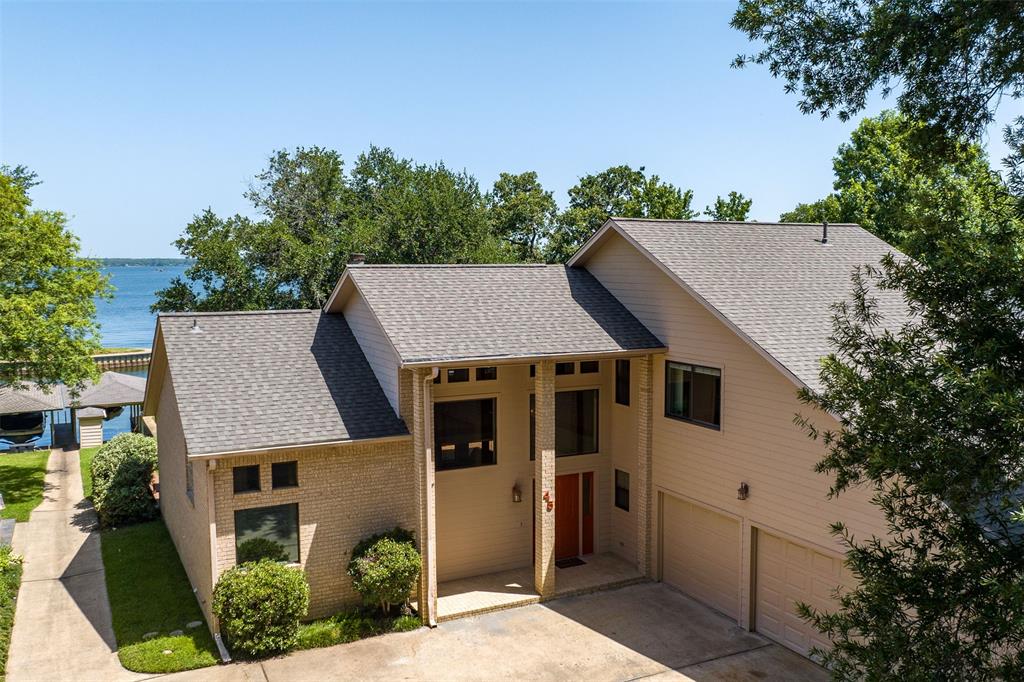 45 Lakeside Dr  