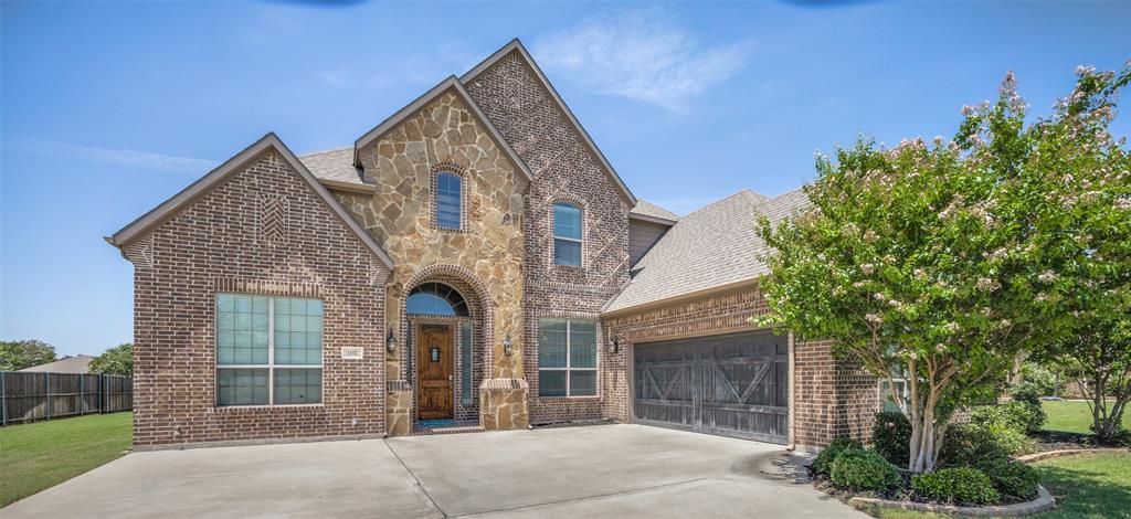 1102 Hidden Oaks Dr