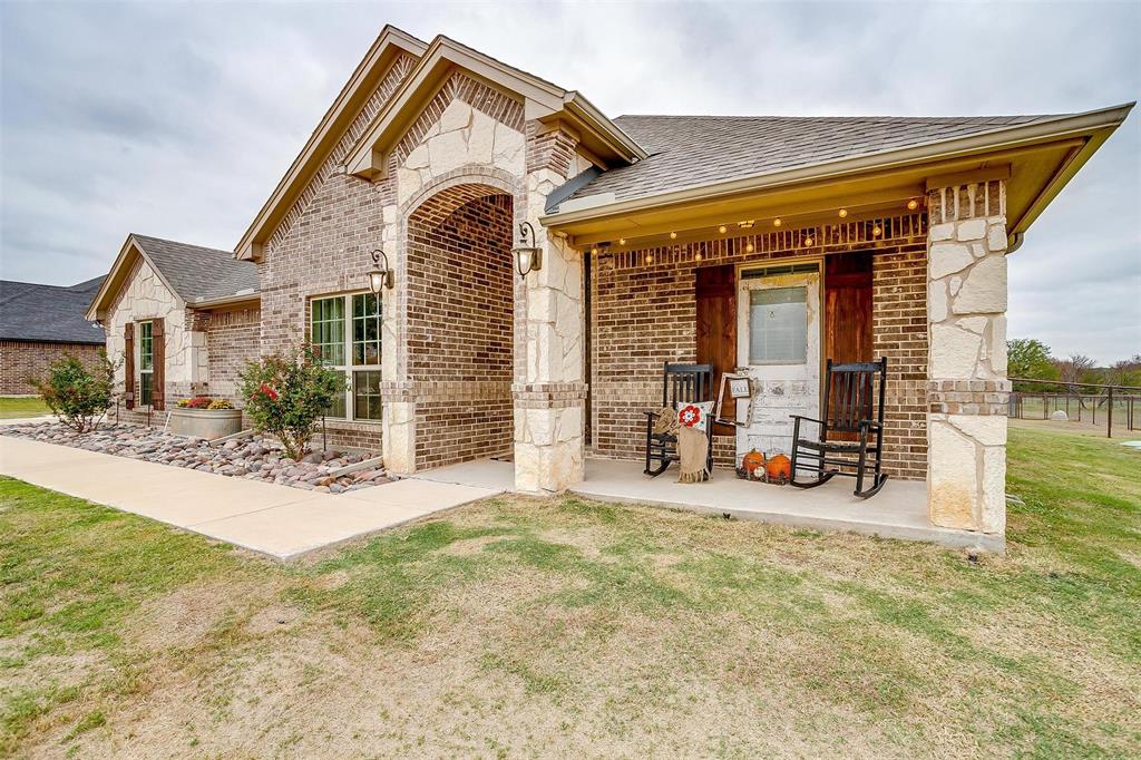 106 Post Oak Way