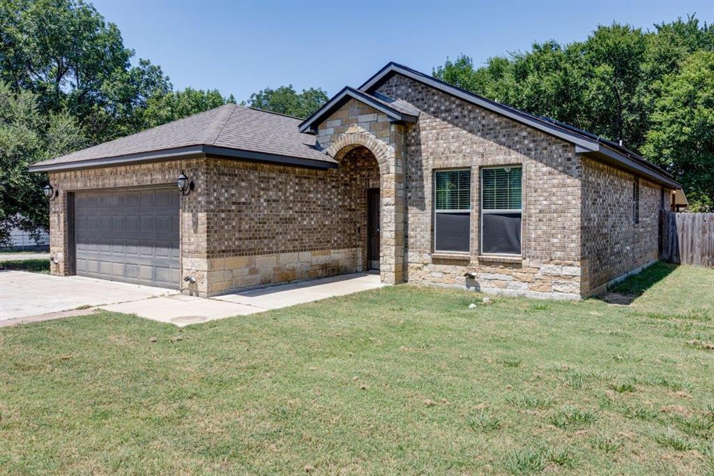 305 S Kaufman St  
