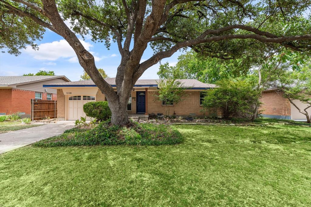 1238 Dalhart Dr