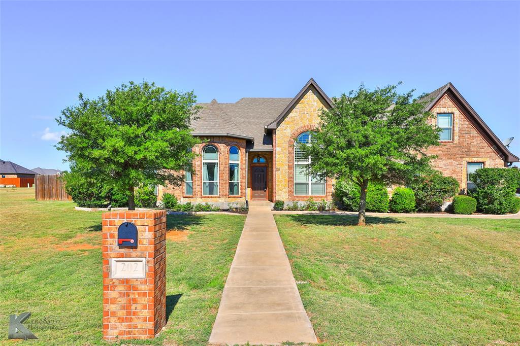 202 Mountain Mdw Dr