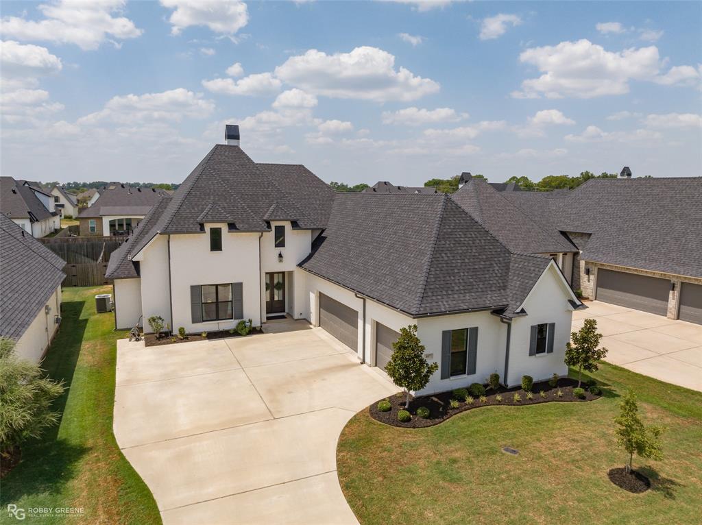 407 Erie Cir  