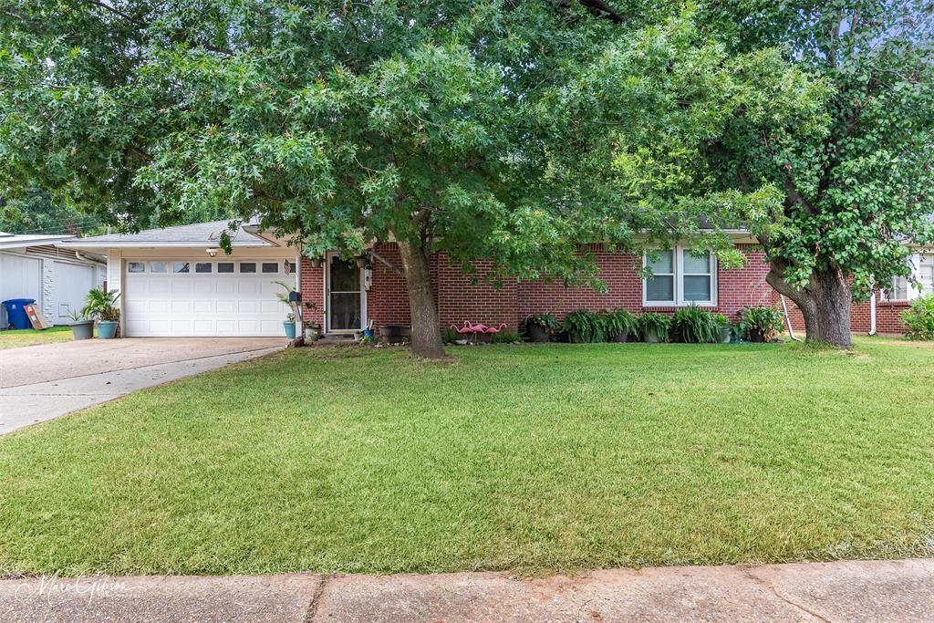 933 Captain Shreve Dr  