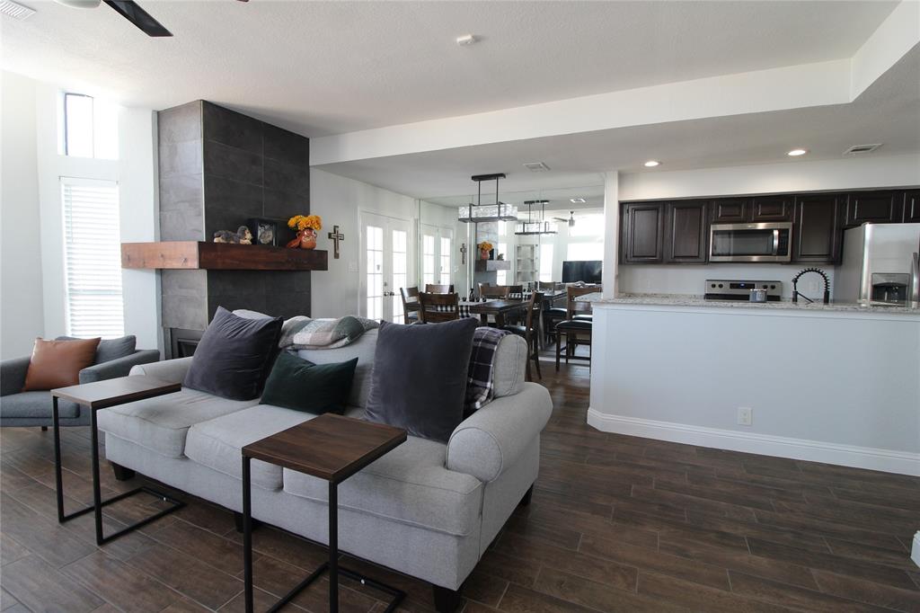 3416 Country Club Dr W Unit 221