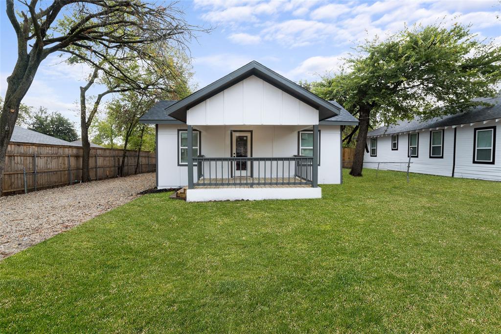 8812 Old Homestead Dr