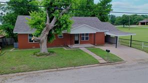 908 Central, Bowie, TX, 76230