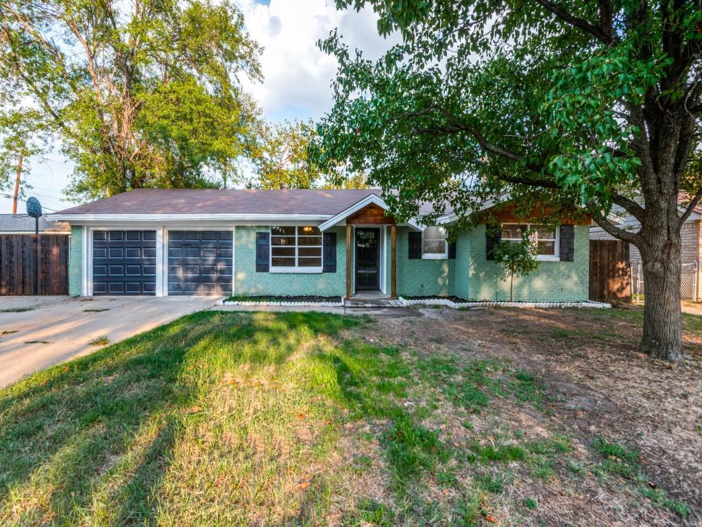1103 Paula Ln