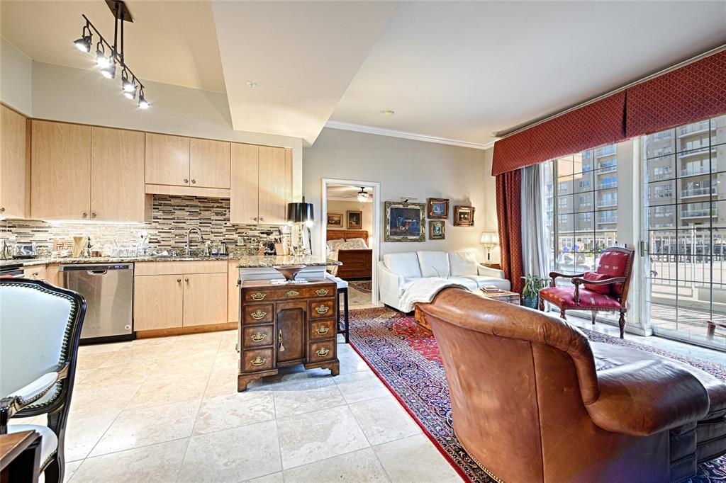 3225 Turtle Creek Blvd Unit 535