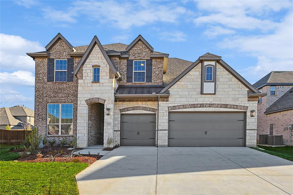 914 Brenda Dr