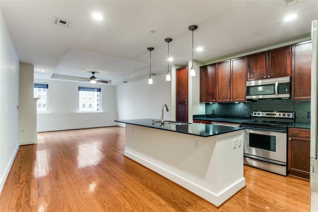 1505 Elm St Unit 901