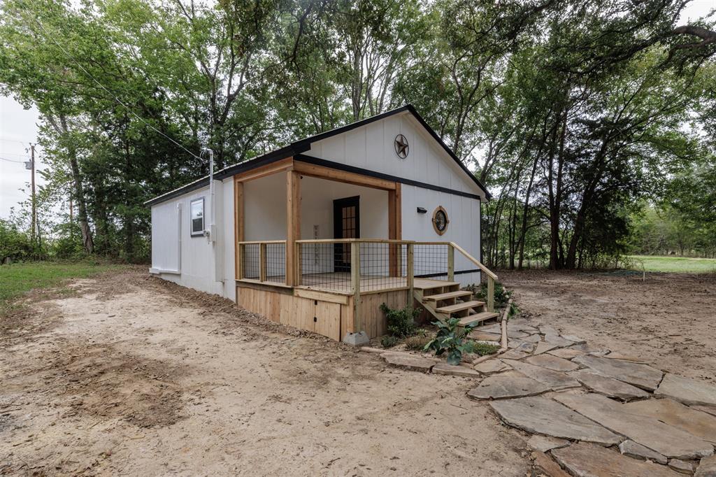 10700 Farm Road 1567 W