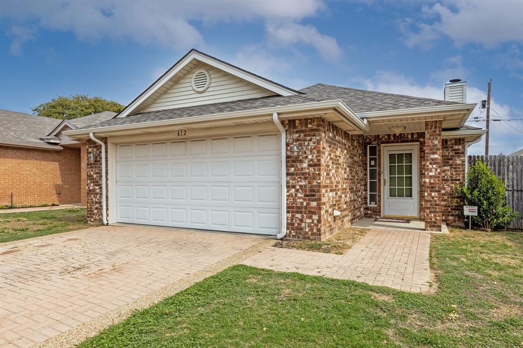 612 Alabaster Pl