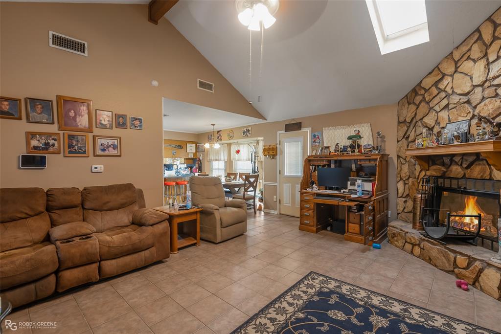 5315 Susanna Dr