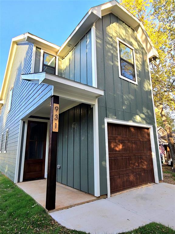 931 W Collins St  