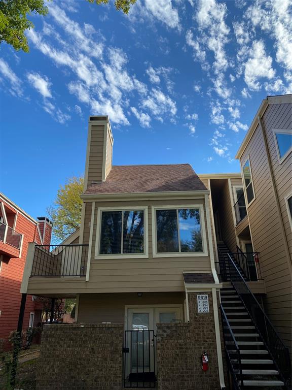 9819 Walnut St Unit 204  