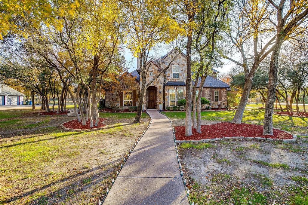 500 Crested Oak Ct