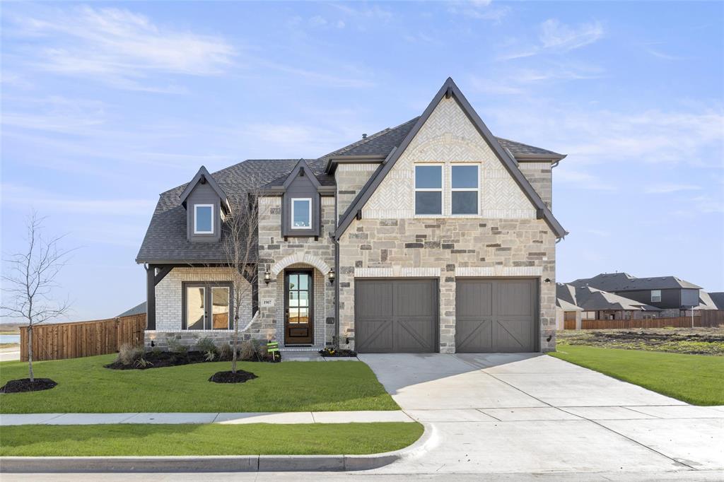 1907 Huron Dr  