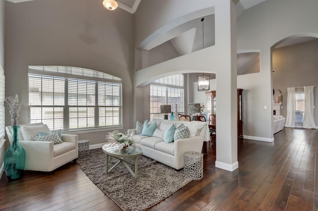 3024 MARTHA DR  