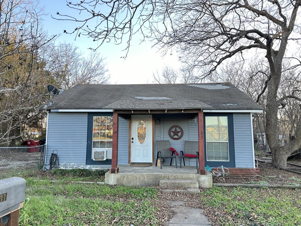 231 W Oneal St