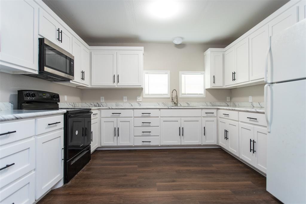 25 W Parnell St