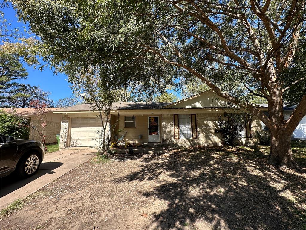14505 Cimarron Dr
