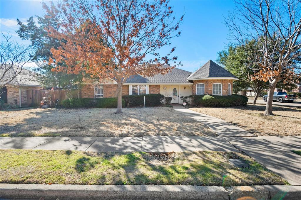 323 Bryan Pl
