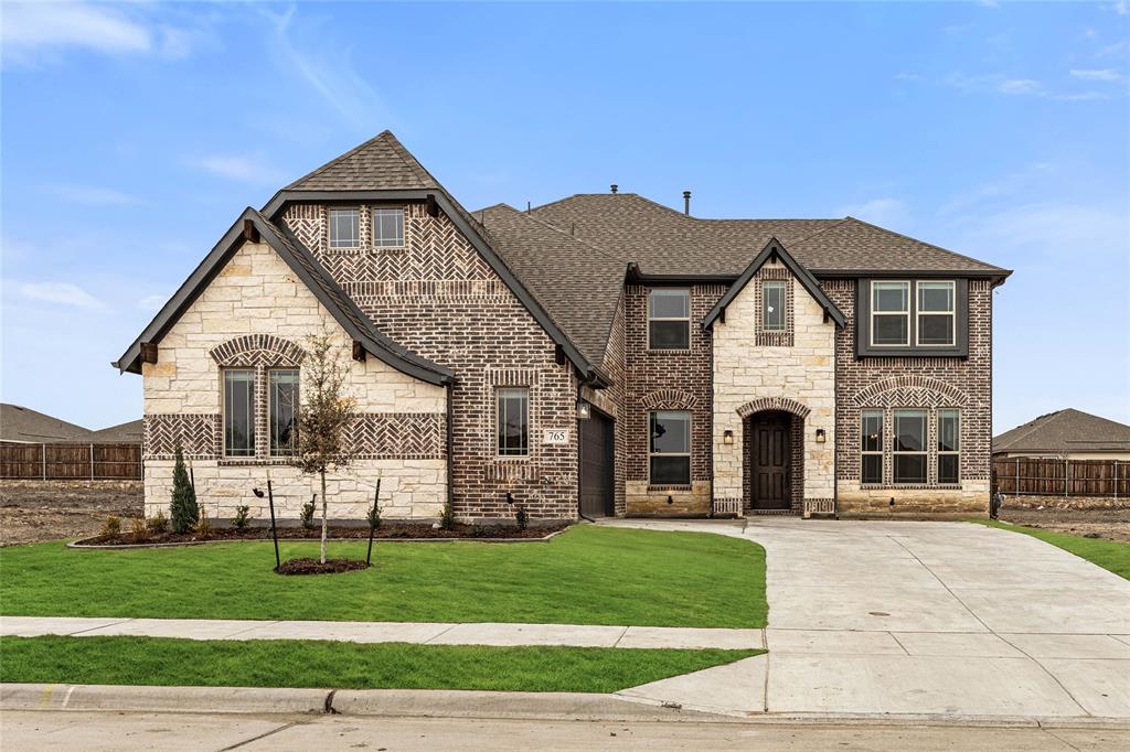 765 Hunter Trce Ln