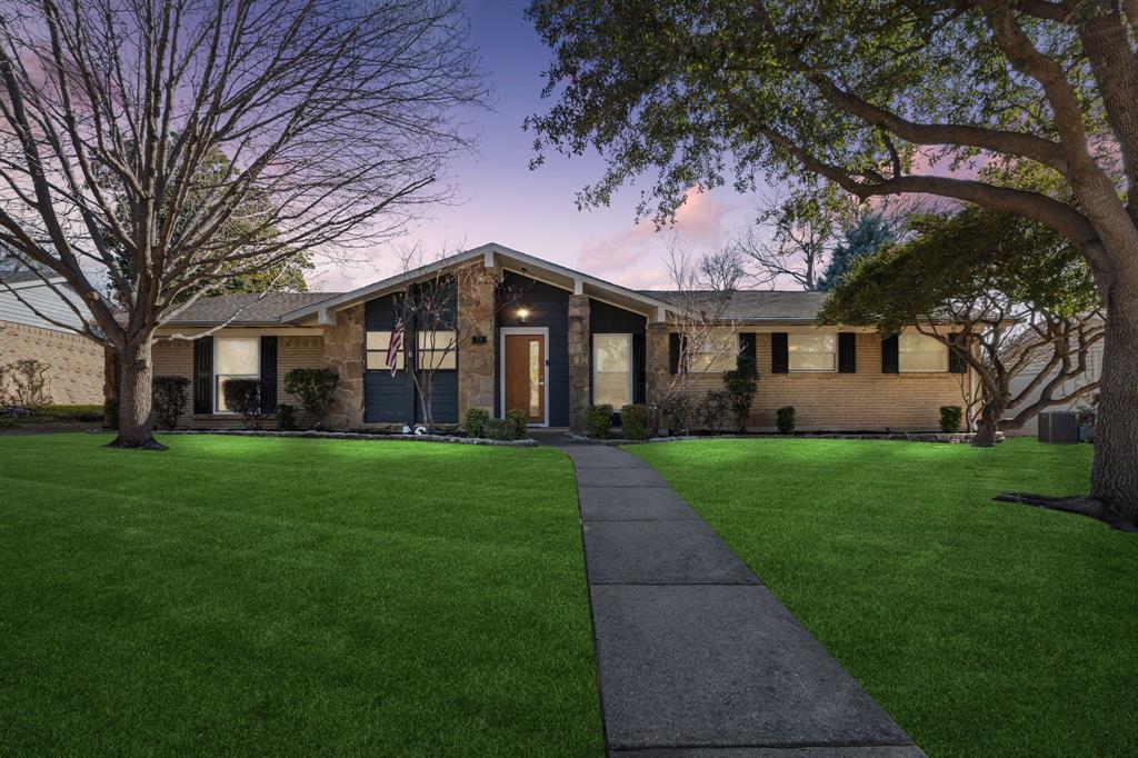 3714 Crestpark Dr
