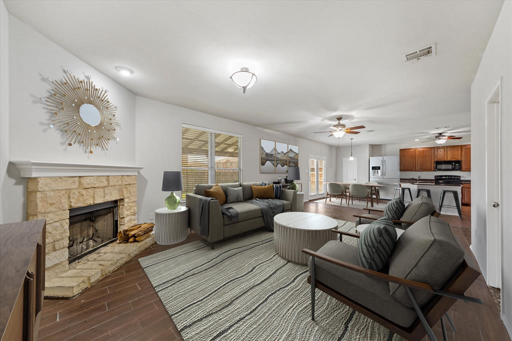 8677 Boswell Mdws Dr