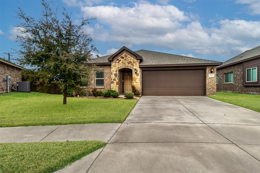 3410 MAPLE LN  